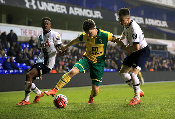 根据他的状 根据他的状