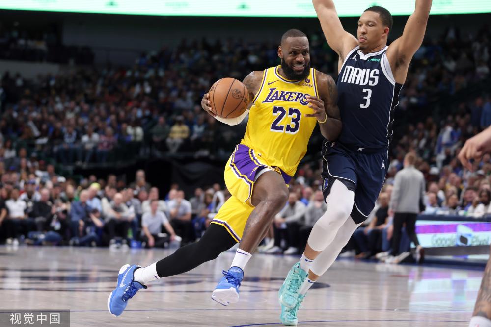 己作为前锋 己作为前锋